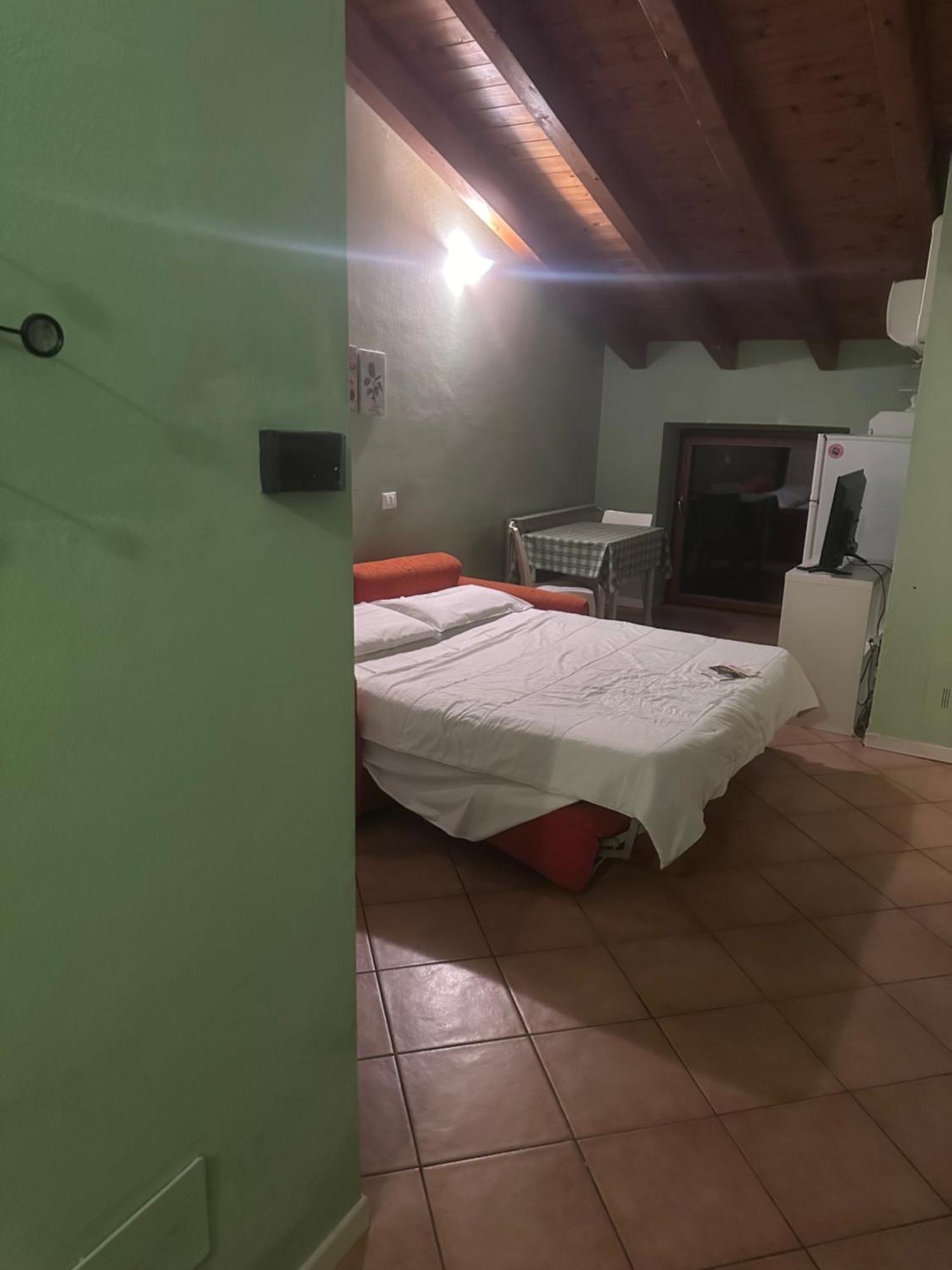 Garibaldi 4 Loft Apartment Brescia Ngoại thất bức ảnh